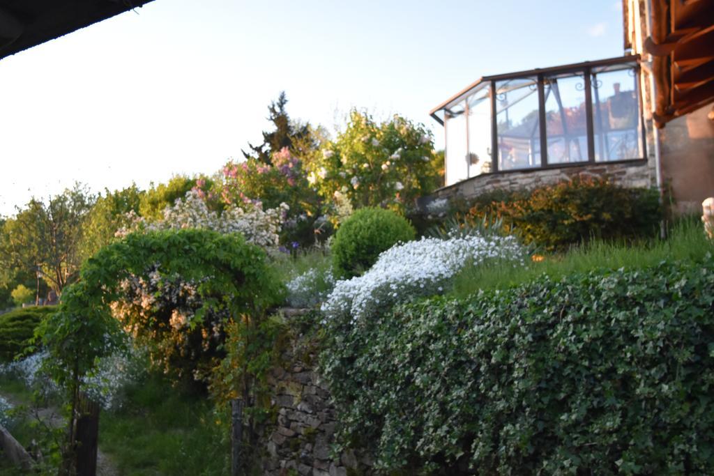 Les Hotes Du Lac, Chambres Et Tables D'Hotes Mandailles  Exterior foto